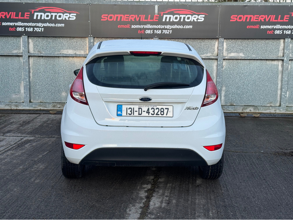 2013 Ford Fiesta 1.25 STYLE 60BHP 5DR ARGENTO €5,999