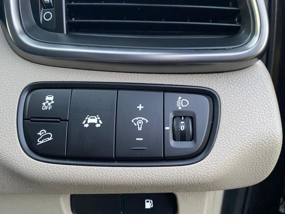 2019 Kia Sorento 7 Seater 2.2D Premium Spec IMMACULATE CONDITION* Privacy Glass, Rear Spoiler, Sat Nav, Heated Seats, Electric Seats, Cruise Control, Electric Windows, €27,900