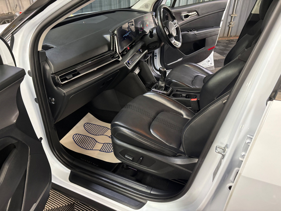 2024 Kia Sportage - image 17