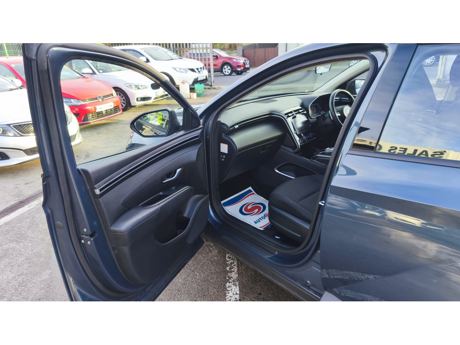 2022 Hyundai Tucson - image 12