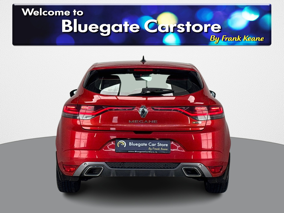 2021 Renault Megane - image 3