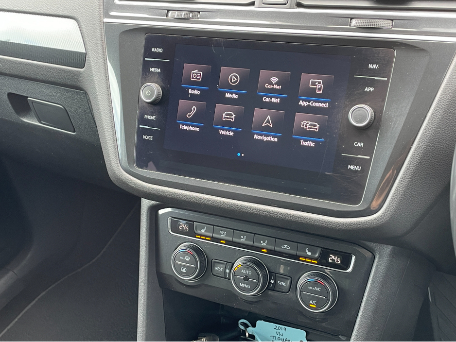 2019 Volkswagen Tiguan - image 13