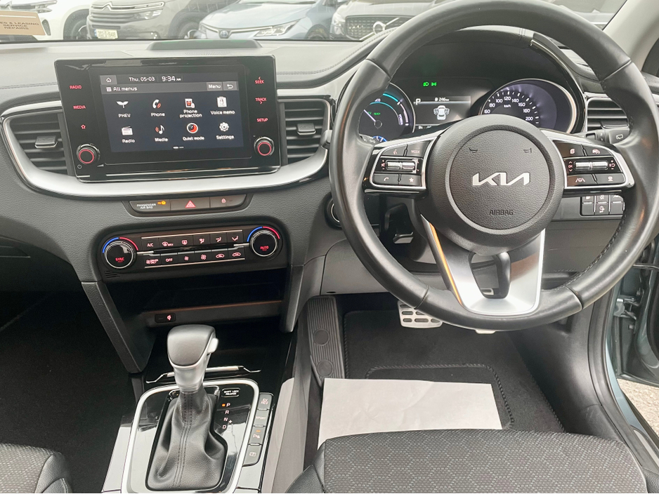 2023 Kia XCeed - image 10