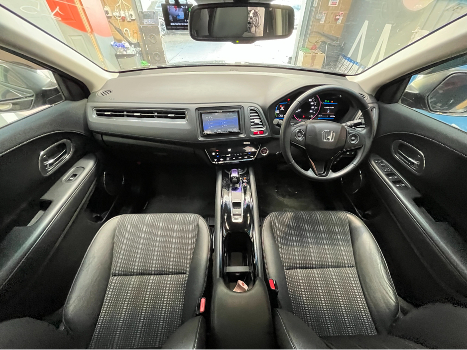 2015 Honda Vezel - image 17