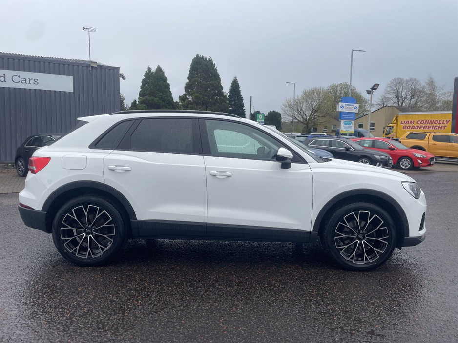 2022 Audi Q3 - image 8