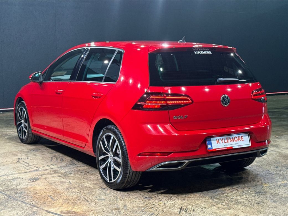 2018 Volkswagen Golf - image 5