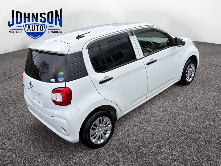 2020 Toyota Passo - image 8