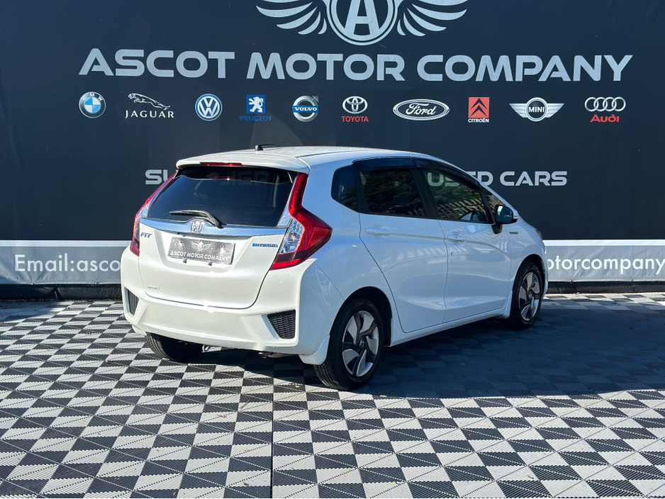 2015 Honda Fit - image 4