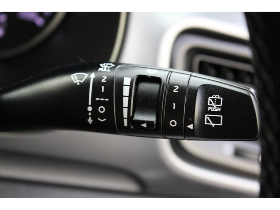 2019 Kia Stonic - image 22