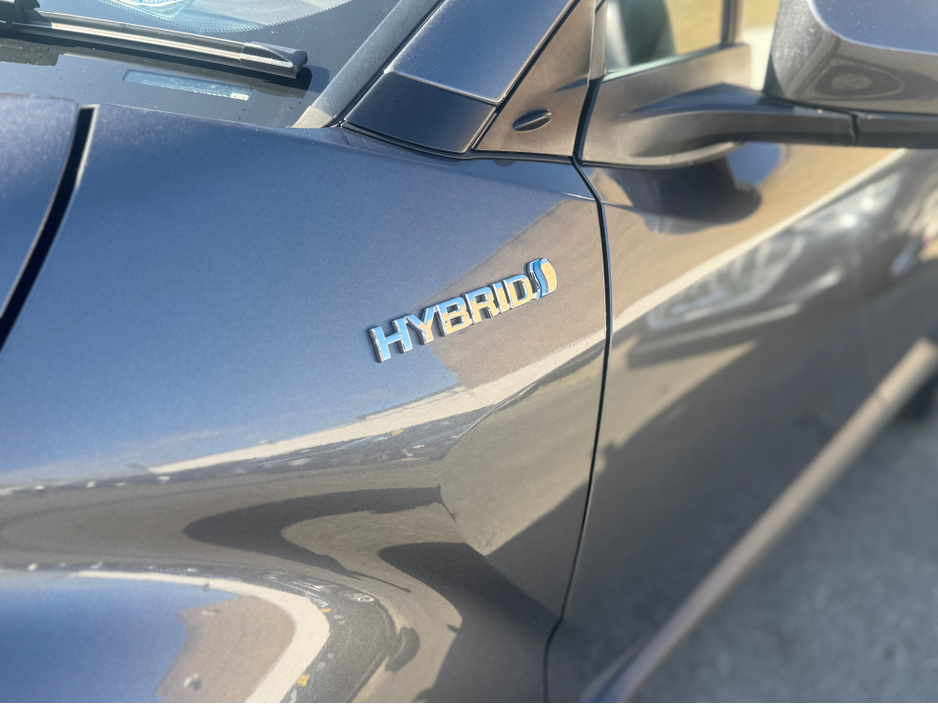 2018 Toyota C-HR - image 12