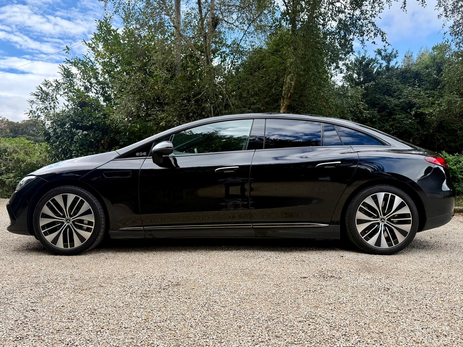 2023 Mercedes-Benz EQE 300 *Up to 600 km Range…Huge Specification* €44,950