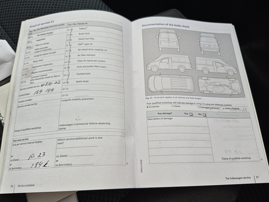 2017 Volkswagen Transporter - image 25