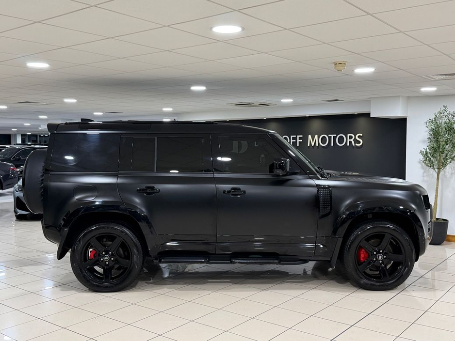 2023 Land Rover Defender 3.0 D300 SE COMMERCIAL 3 SEATER N1=LOW MILES//HUGE SPEC//1 OWNER=FULL LAND ROVER SERVICE HISTORY=TAILORED FINANCE PACKAGES AVAILABLE=TRADE IN'S WELCOM €59,995
