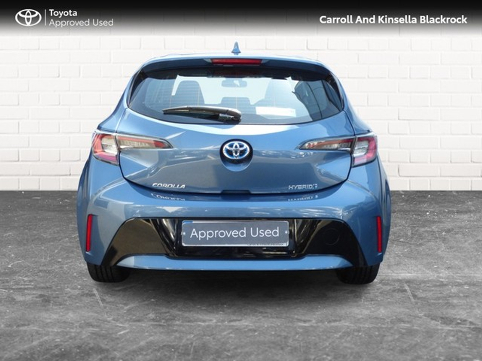 2022 Toyota Corolla Hybrid Luna HB €24,950