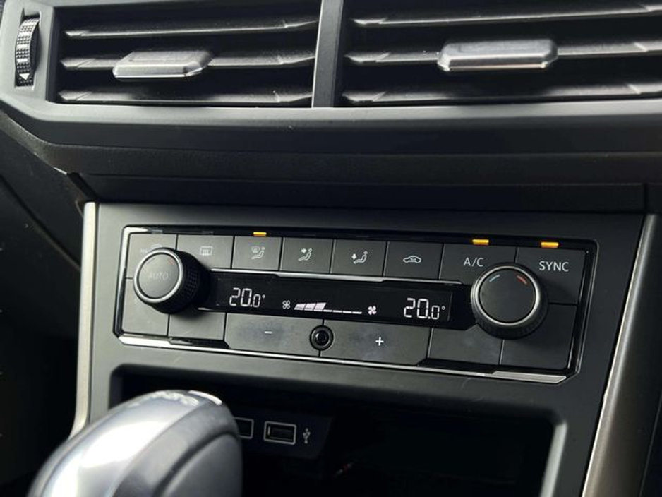 2019 Volkswagen Polo - image 21