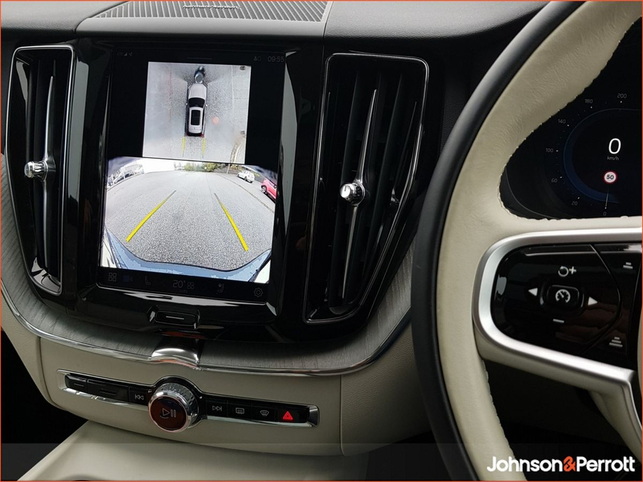 2025 Volvo XC60 T6 350 bhp AWD PHEV Plus Bright (Three Year Volvo Selekt Warranty + Two Year Volvo Service Plan) €67,900