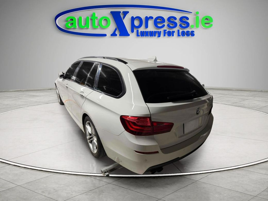 2016 BMW 5 Series - image 3