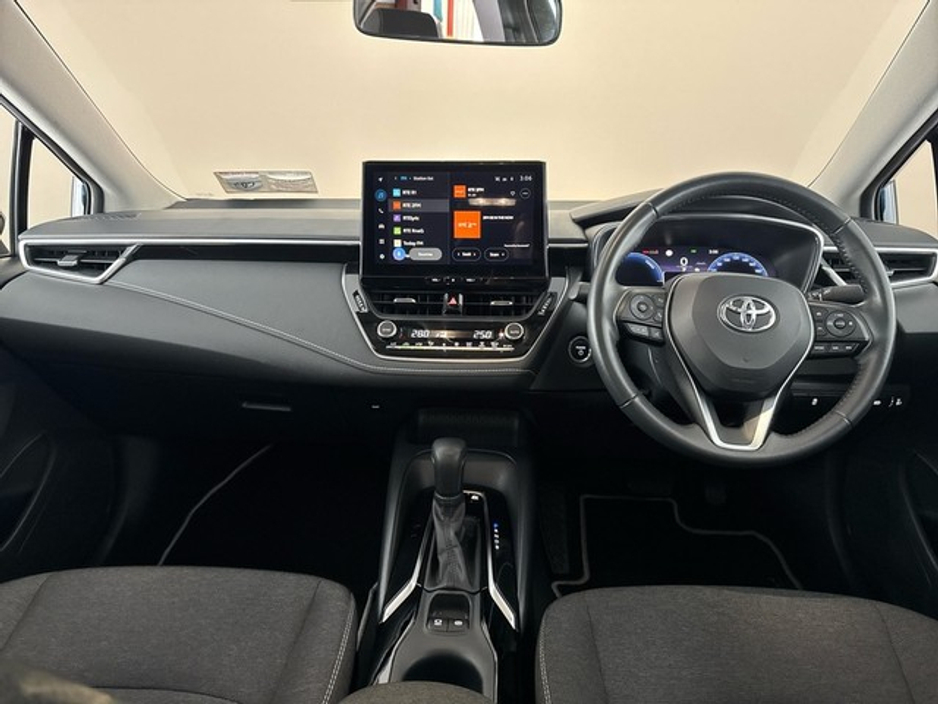 2024 Toyota Corolla HYBRID LUNA SALOON €27,950