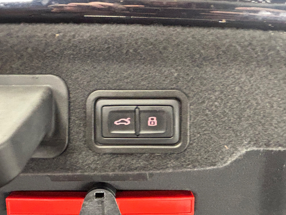 2016 Audi A8 3.0TDI 262HP quattro SE €19,950