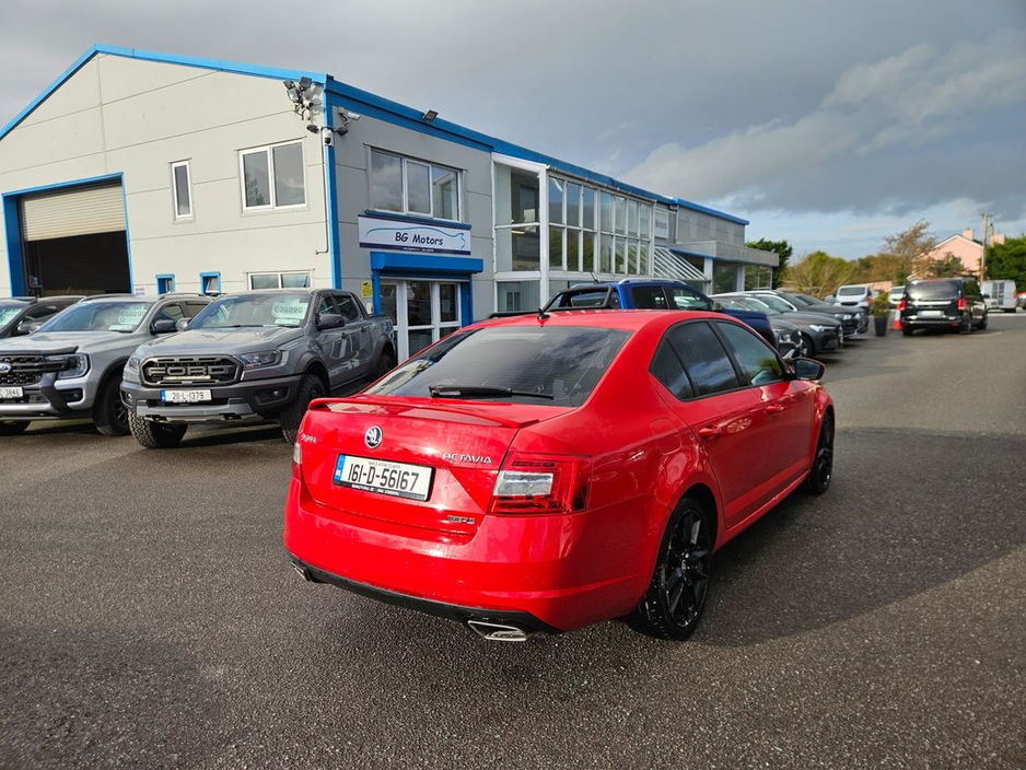 2016 Skoda Octavia - image 6