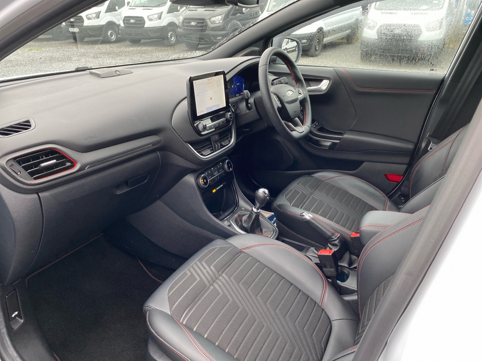 2024 Ford Puma - image 7