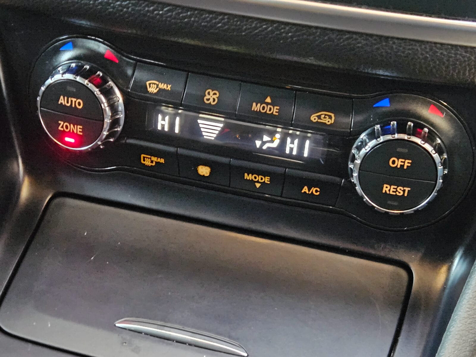 2016 Mercedes-Benz GLA Class - image 14