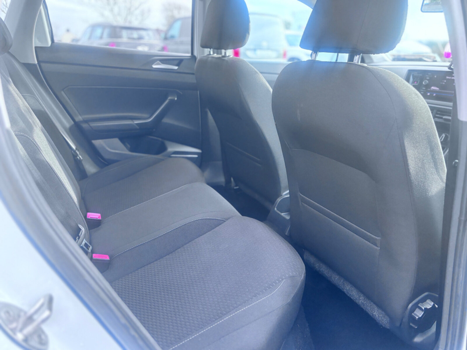 2019 Volkswagen Polo - image 13