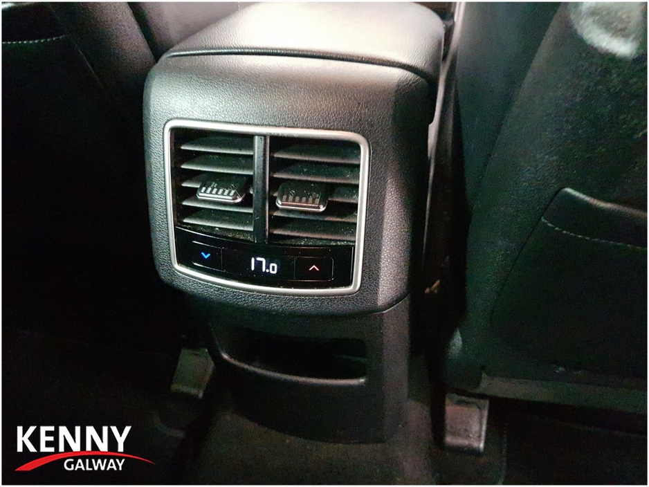 2022 Kia Sportage - image 26