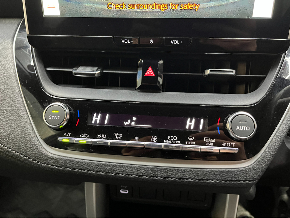 2024 Toyota Corolla Cross - image 17