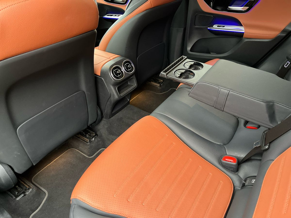 2025 Mercedes-Benz GLC Class - image 20