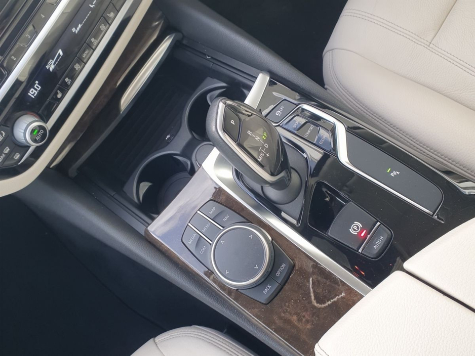 2019 BMW 5 Series 520d xDrive SE Auto €31,995