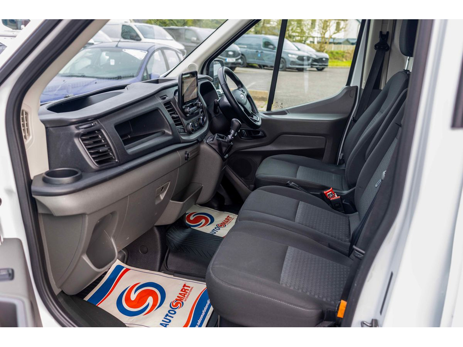 2021 Ford Transit - image 7