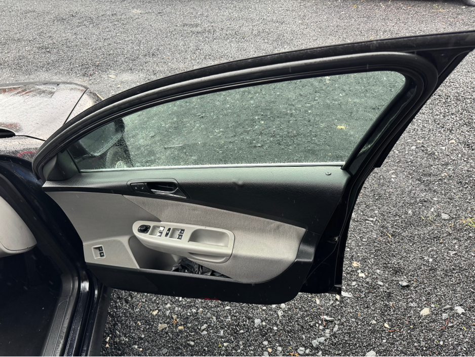 2006 Volkswagen Passat COMFORT 1.6 FSI ESTATE €2,995