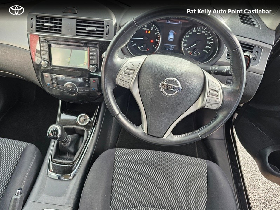 2016 Nissan Pulsar - image 9