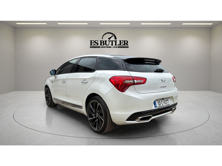 2012 Citroen DS5 - image 3