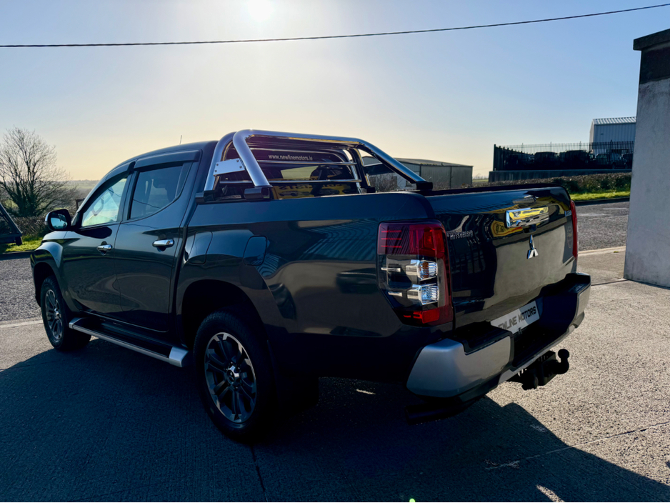 2020 Mitsubishi L200 - image 9