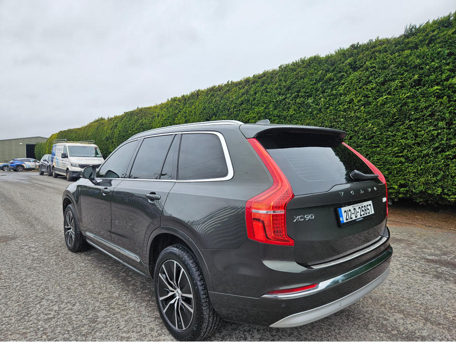2021 Volvo XC90 - image 5