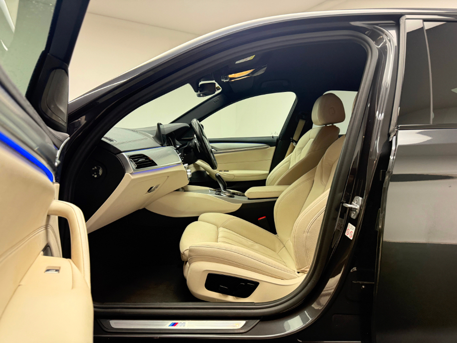2018 BMW 5 Series 530E M SPORT €26,990