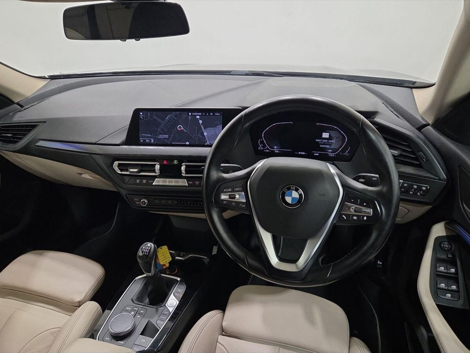 2021 BMW 2 Series - image 6