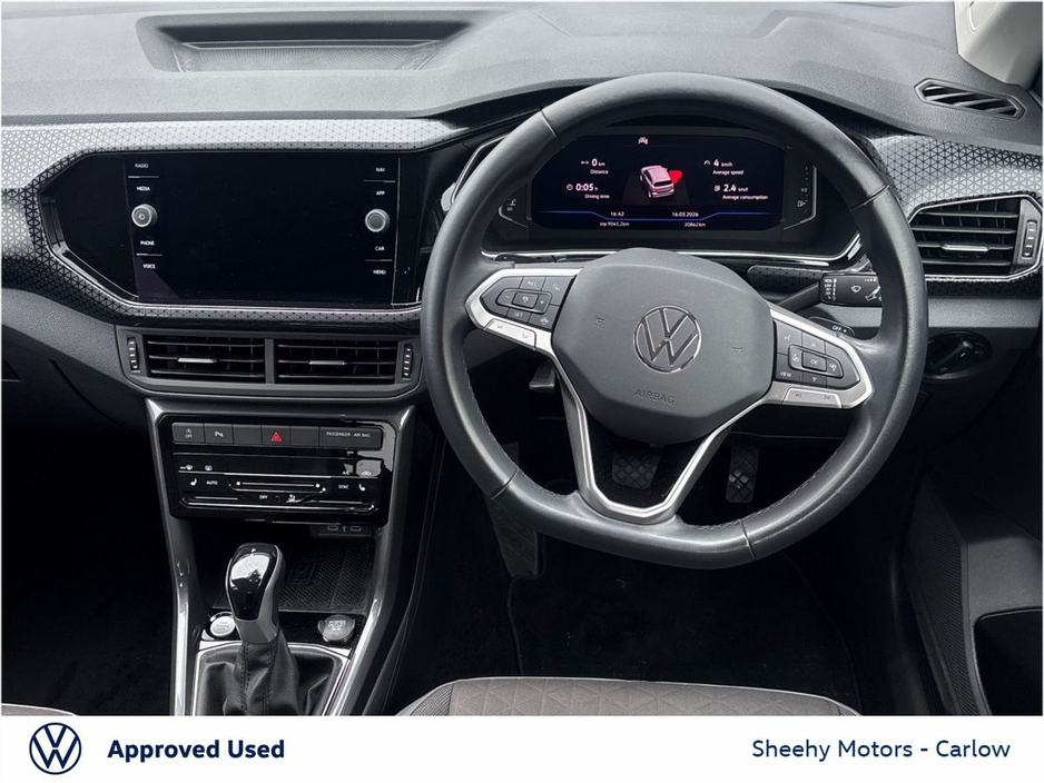 2023 Volkswagen T-Cross - image 2