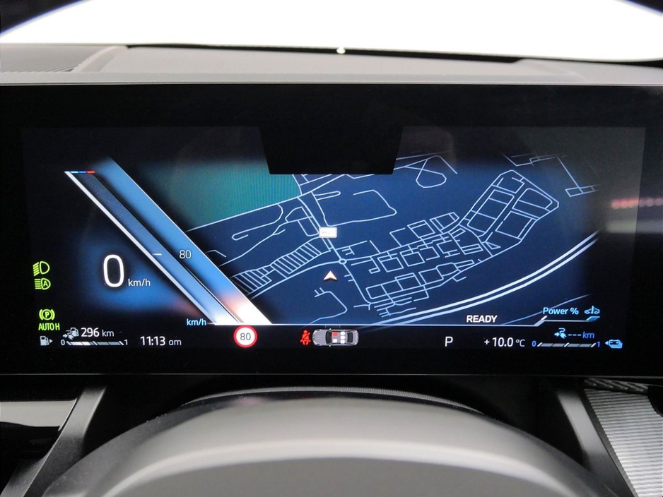 2024 BMW 5 Series - image 9