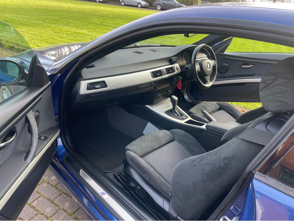 2007 BMW 3 Series - image 14