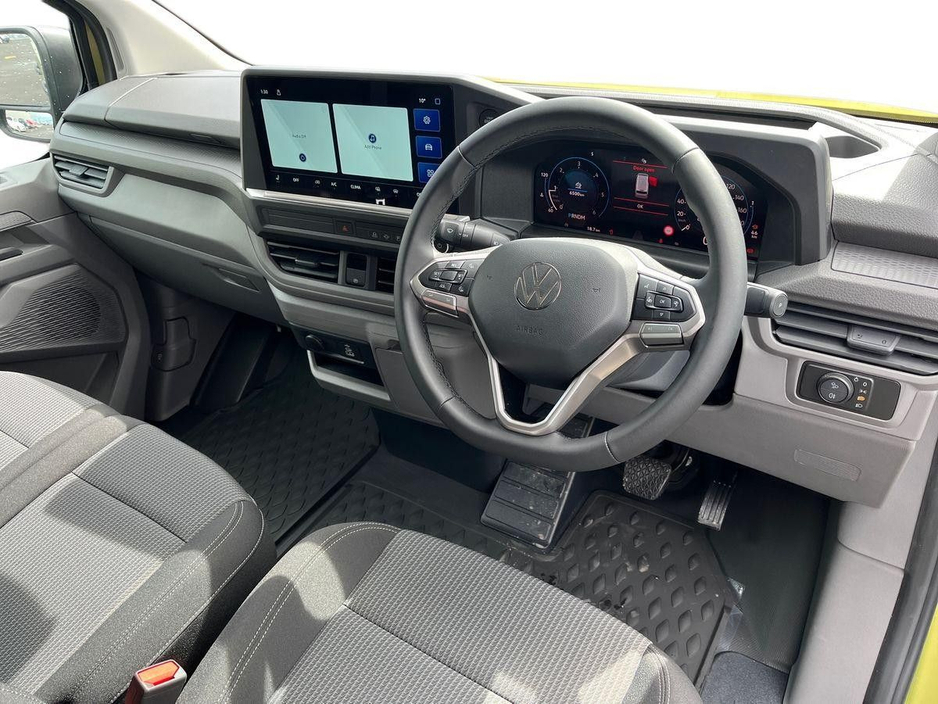 2026 Volkswagen Transporter - image 6