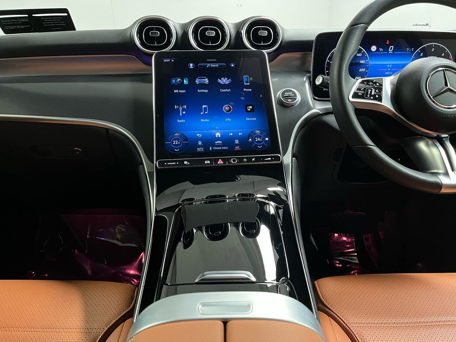 2023 Mercedes-Benz GLC Class - image 11