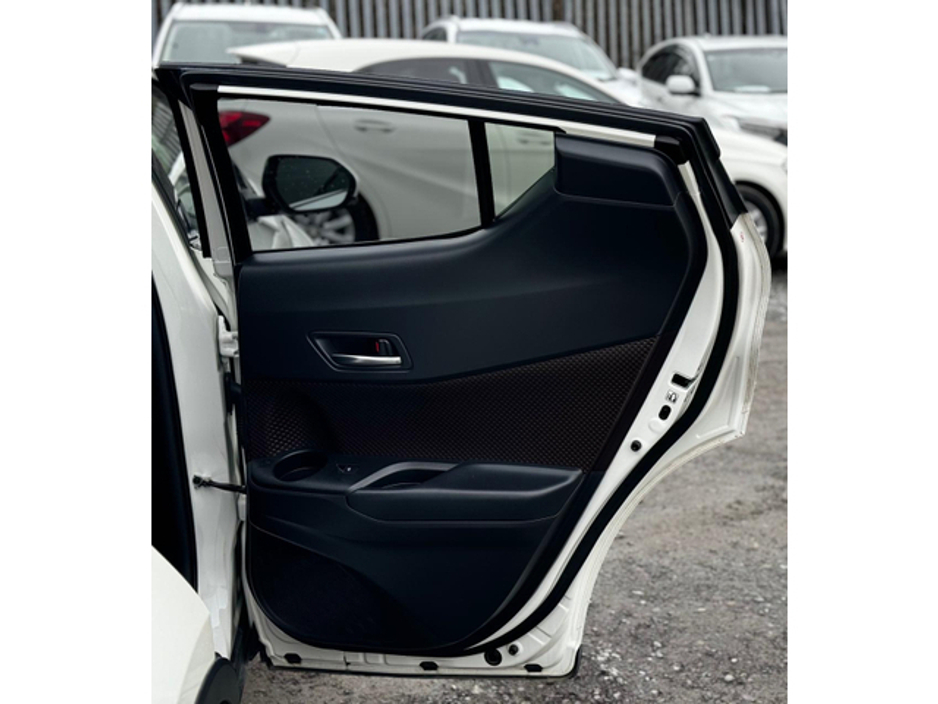 2017 Toyota C-HR 1.8L Petrol-Hybrid Automatic (7686) €18,995