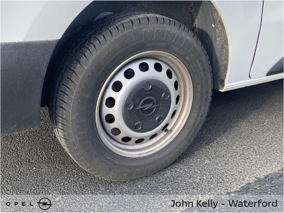 2024 Opel Vivaro - image 6