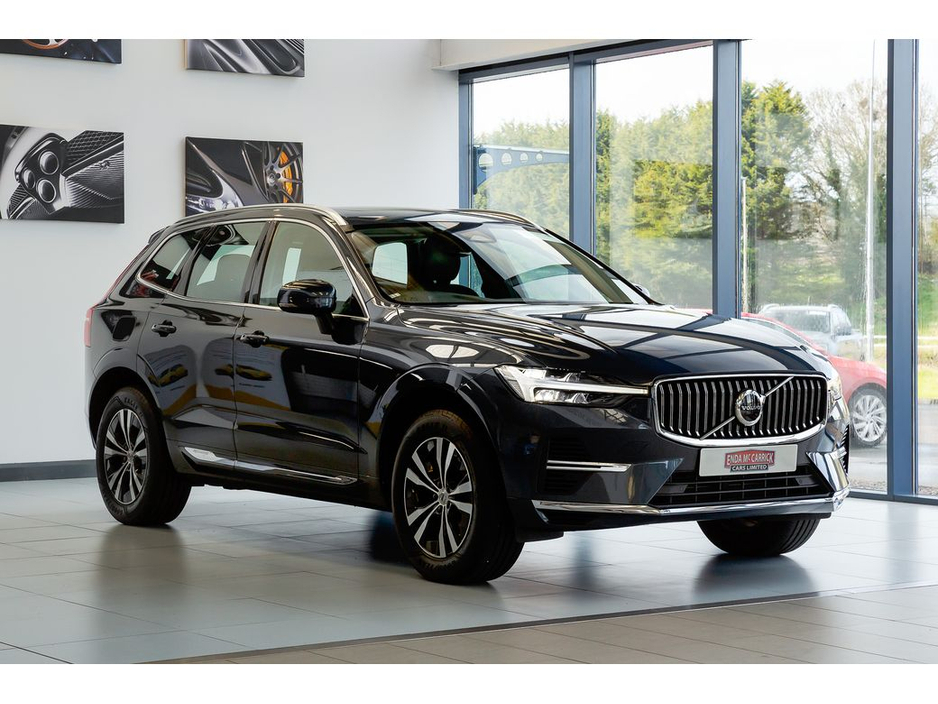 2023 Volvo XC60 - image 5