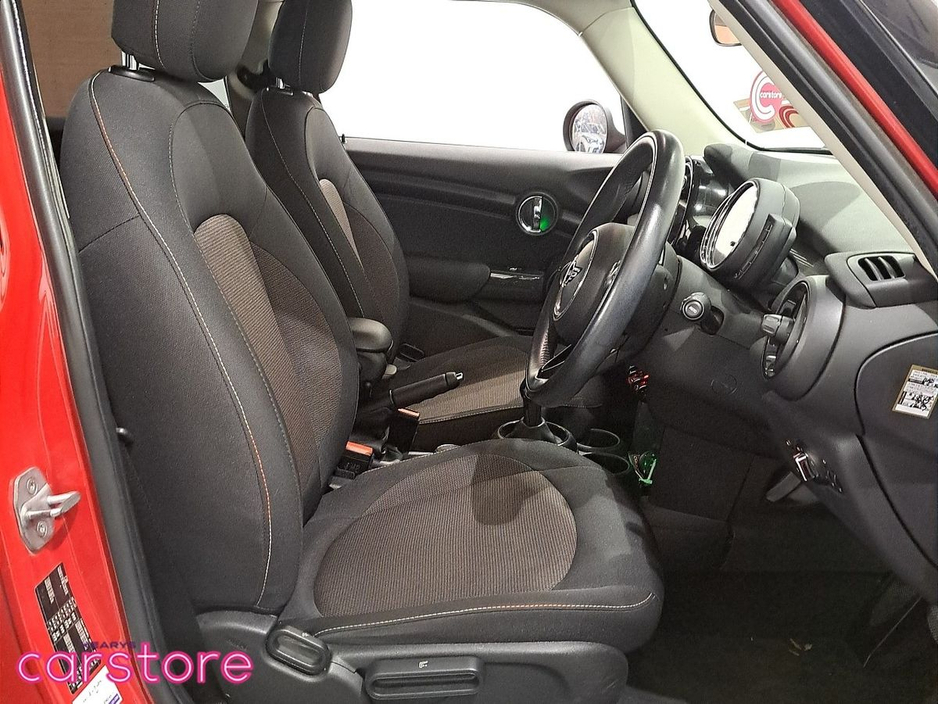 2018 MINI Hatch 1.5 Automatic €20,880