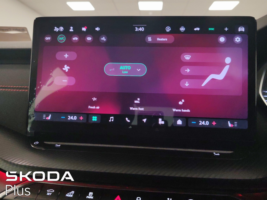 2025 Skoda Octavia - image 27