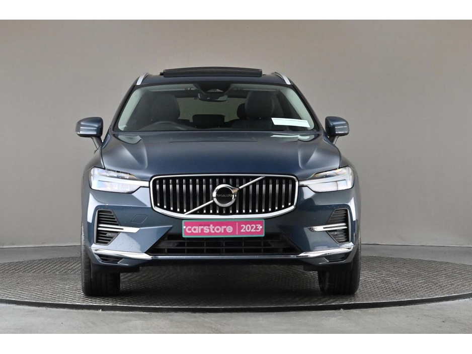 2023 Volvo XC60 - image 2